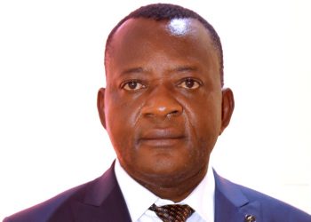 Portrait de Dr TSHIMANGA MUTOMBO Etienne, MPH, Directeur Général de l’Office Congolais De Contrôle