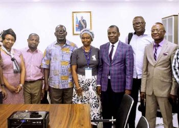 Une délégation d’experts en Règlement Sanitaire International (RSI) visite les laboratoires de l’OCC en RDC