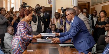 Remise et reprise à l’Office Congolais de Contrôle sous la houlette du Ministre de tutelle, son Excellence Julien PALUKU : la DG ai Christelle MUABILU officiellement aux commandes pour redresser l’établissement !
