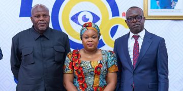 Madame Christelle MUABILU face à la Délégation Syndicale Nationale de l’OCC