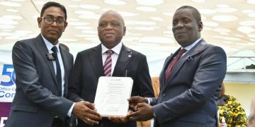 Cérémonie officielle de la remise du certificat d&rsquo;accréditation de laboratoire de l&rsquo;OCC/Likasi par la SADCAS. ‎